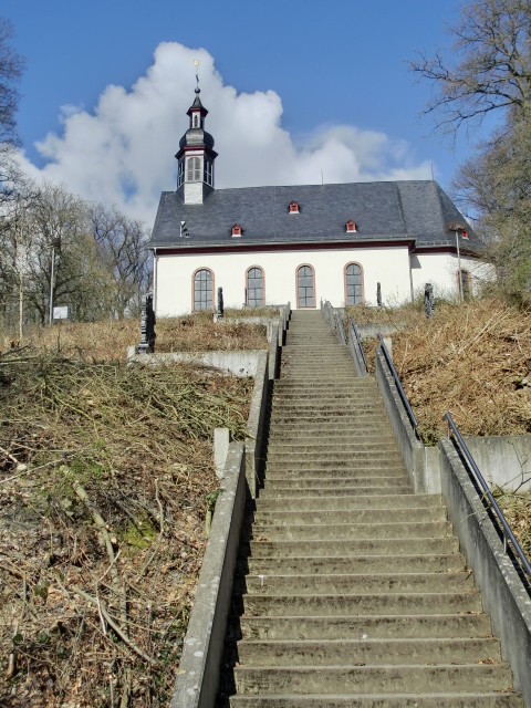 Treppe zur Bergkapelle
